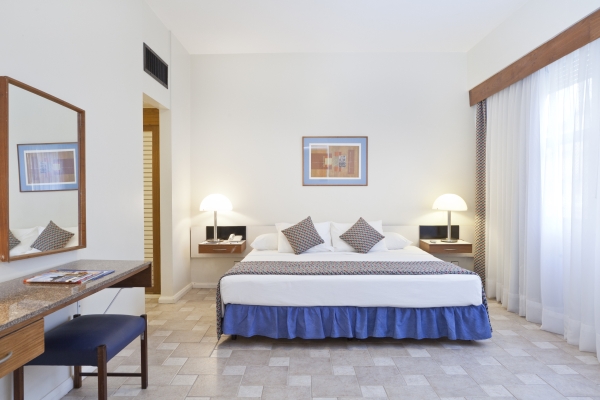 Hotel Savoy Othon Travel